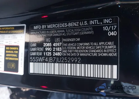 2018 Mercedes-Benz C 300 z USA, uszkodzony, nr VIN 55SWF4JB7JU252992